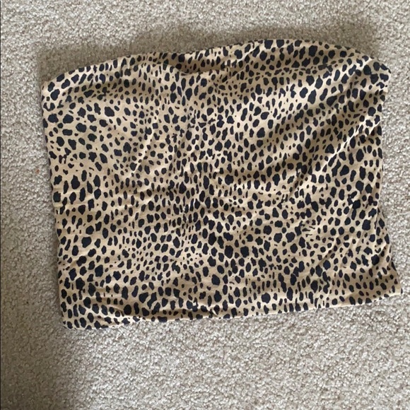 Brandy Melville Tops - Brandy Melville tube top